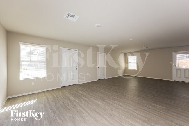 Photo - 6443 Pickaxe Way