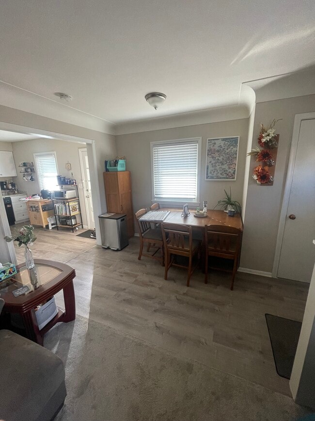 Photo - 1525 University Ave NE