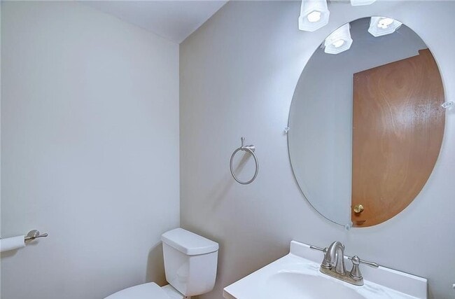 Photo - 13 Allspice Ln