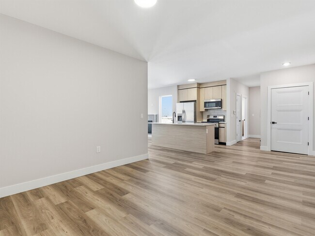 Photo - 304 61st St Unidad 2D