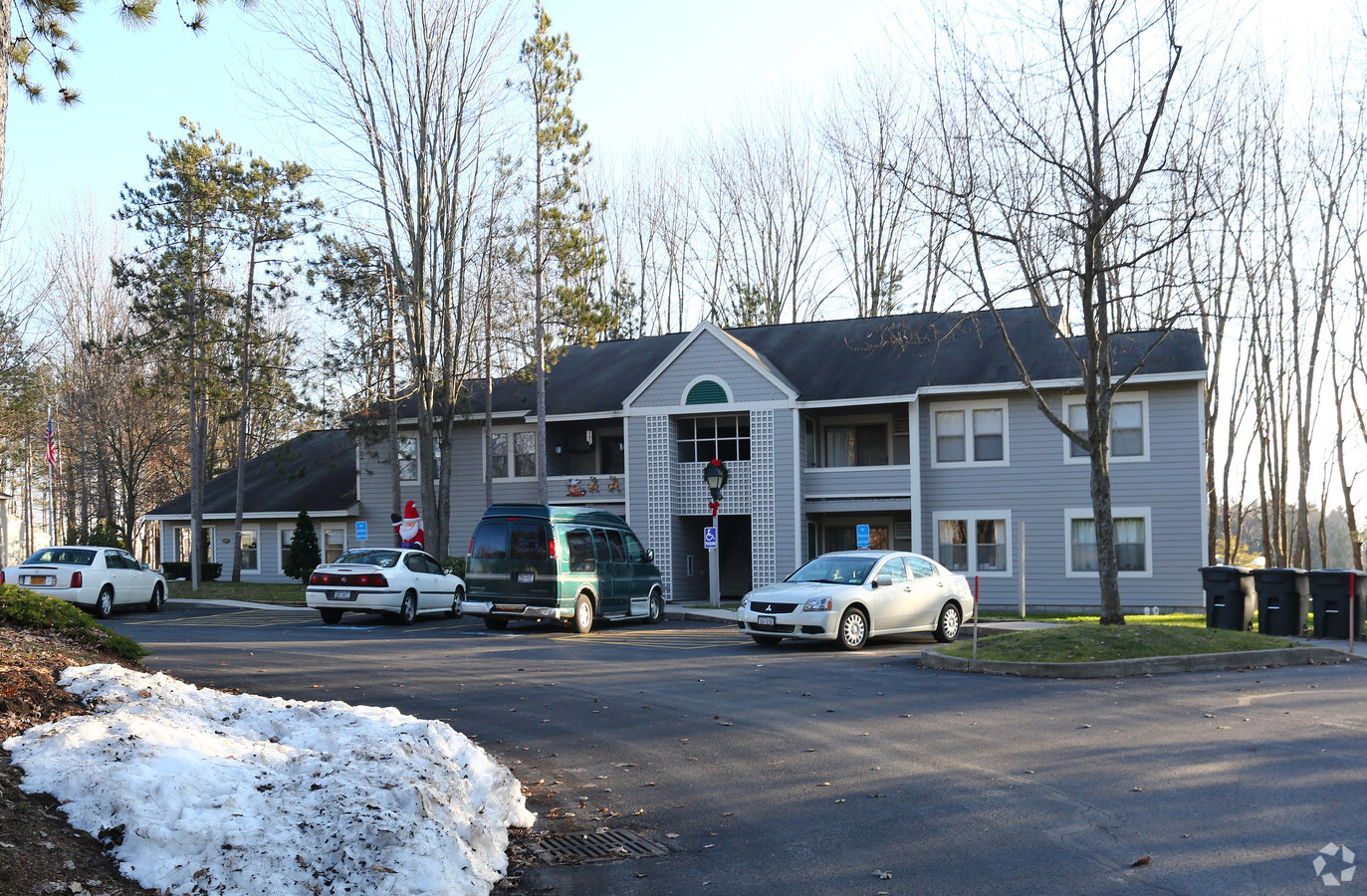 Photo - Christopher Court Apartments