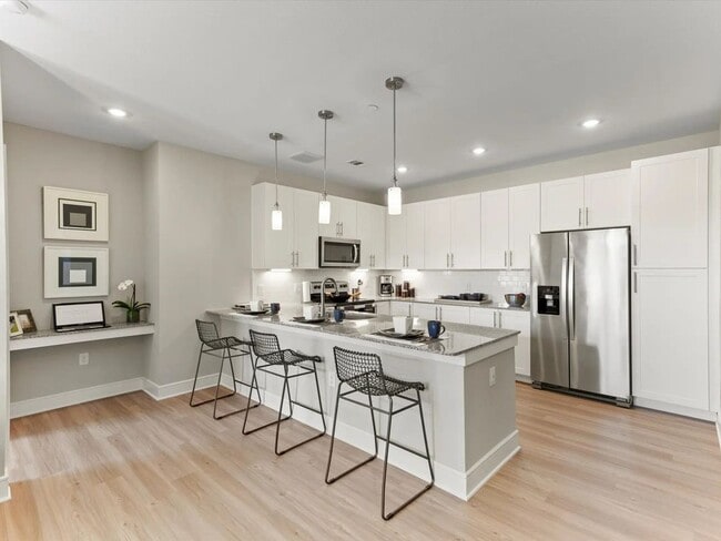 Photo - 260 S Brook Dr Unidad #1623
