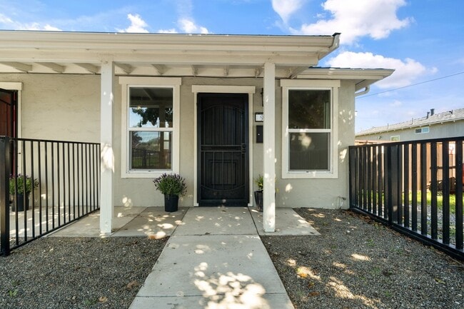 Photo - 96 W Siino Ave Unidad 96