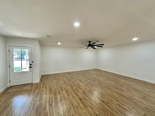 Photo - The Kind of Rental You Don’t Scroll Past | Pre-Leasing 4/3 Near LCU & TTU