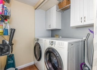 Photo - 4864 Sawyer Ave