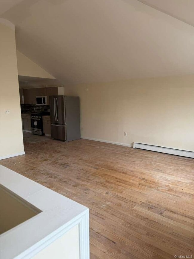 Photo - 145-47 224th St