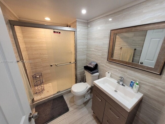 Building Photo - 18081 Biscayne Blvd Unit 1102