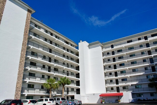 Building Photo - 650 N Atlantic Ave Unit Ph-3