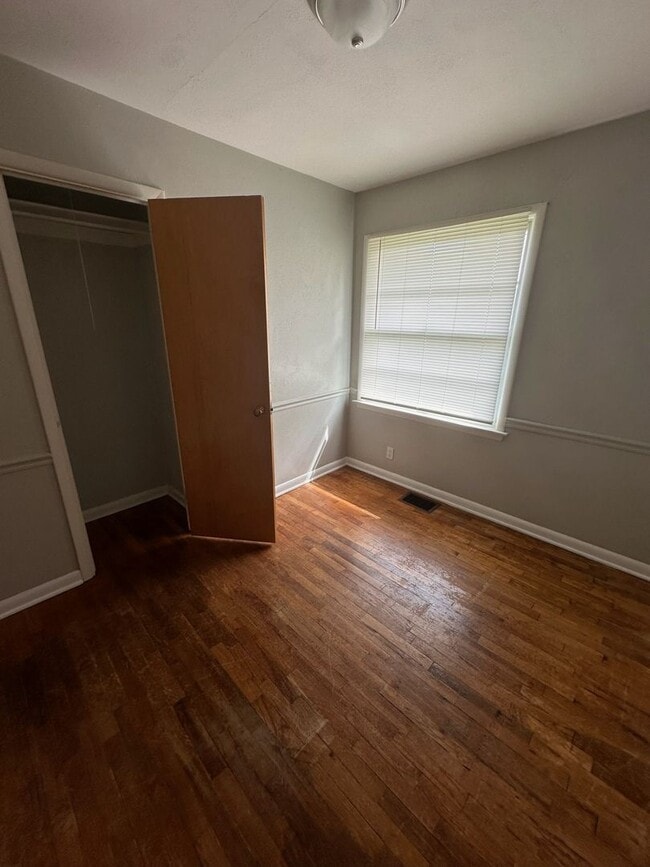 Photo - PRELEASING for AUGUST! Close to Campus