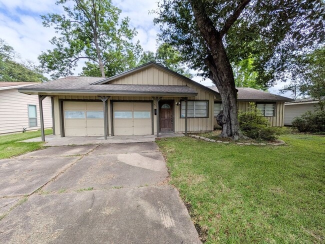 Building Photo - 5110 Laurel Ave