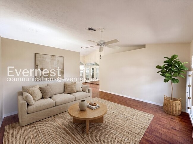 Photo - 5609 Rosewall Cir