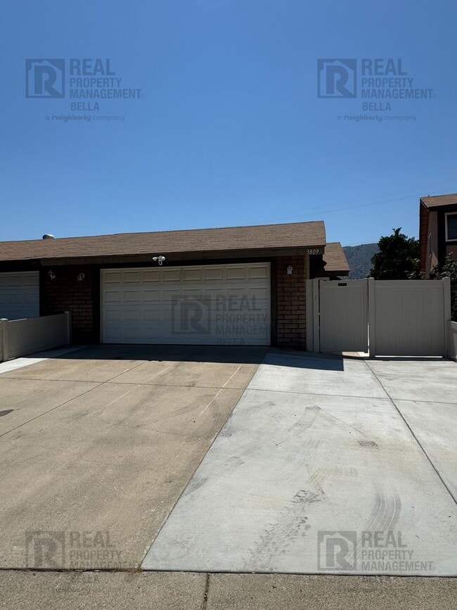Building Photo - Move-In Ready 2-Bed, 2-Bath in Lake Elsinore Rental
