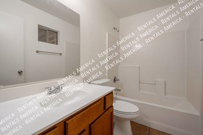 Photo - 1745 E Cheyenne St