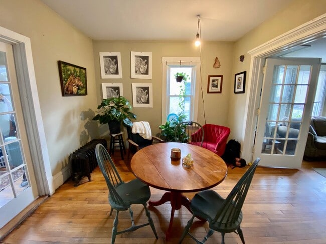 Photo - PREMIUM House! 5 bed/2bath by the U of M! ...