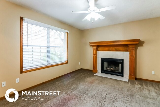 Photo - 2800 S Whitney Ave