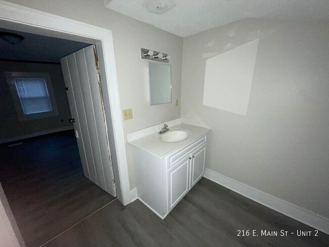 Photo - 216 E Main St Unit 2