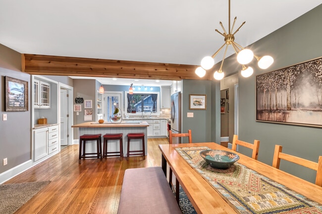 Photo - 5050 Manitou Rd