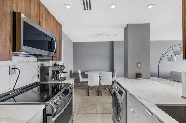 Photo - 1200 West Ave Condo Unit 808
