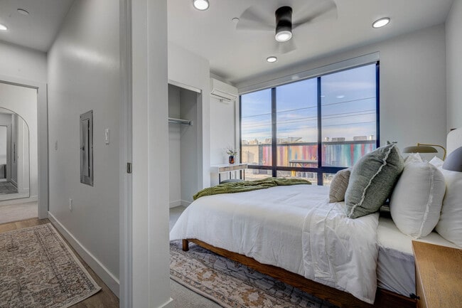 330 Belhaven
