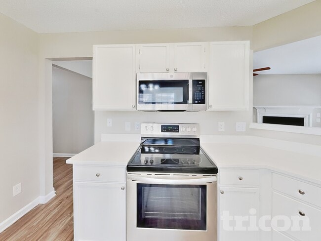 Photo - 3120 Riverbrooke Dr