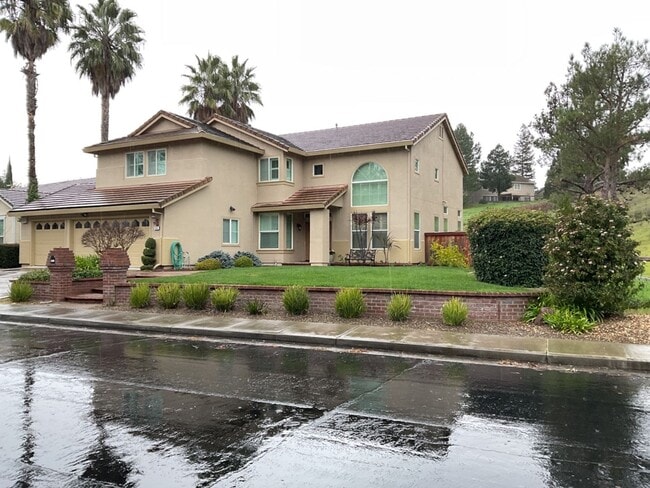 Photo - Gorgeous Home in Gated Community