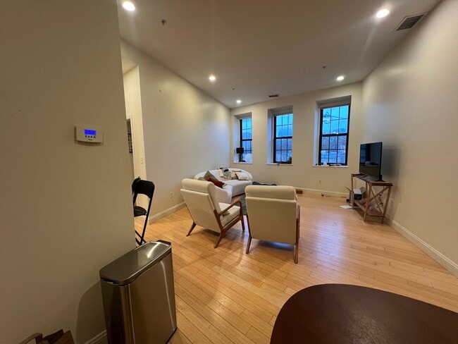 Photo - 490 Harrison Ave Unit 2O3