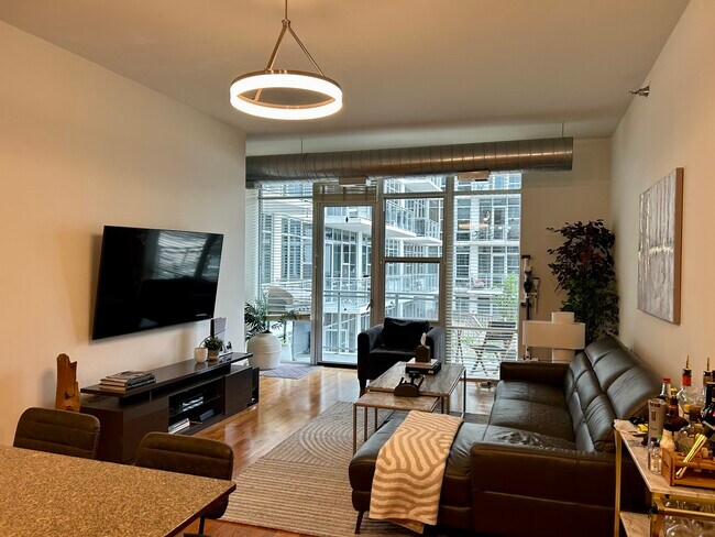 Photo - 901 W Madison St Unidad 505