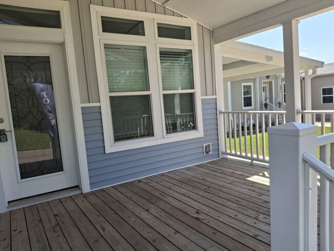 Photo - 34832 Robins Song Rd