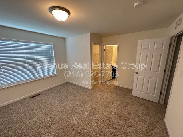 Photo - 5571 Walden Ridge Dr