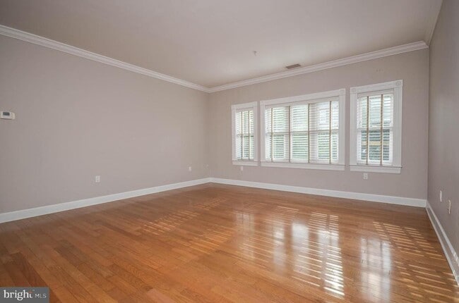Photo - 401 13th St NE Unit 203