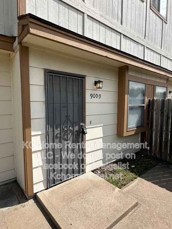 Photo - 9000 E 85th Pl