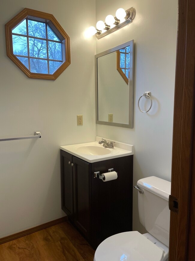 Photo - 400 block E Jackson Unit 403