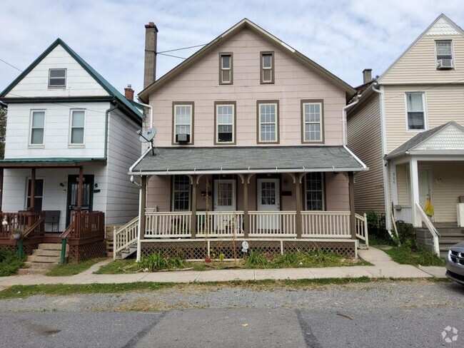 Building Photo - 508 Louisa St Rental