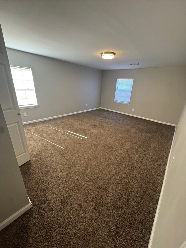 Photo - 8502 N Main St