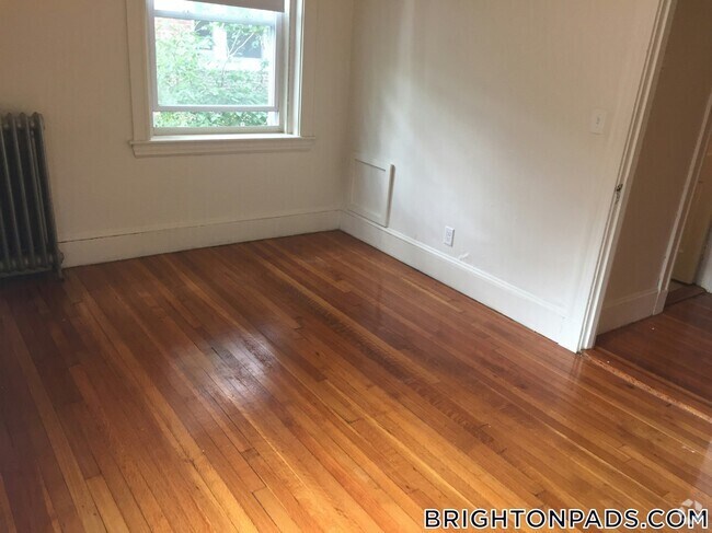 Building Photo - 88 Washington St Rental