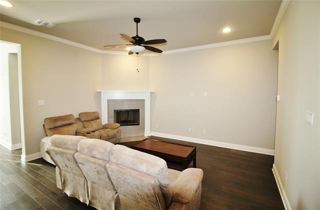 Photo - 1904 Shaila Dr