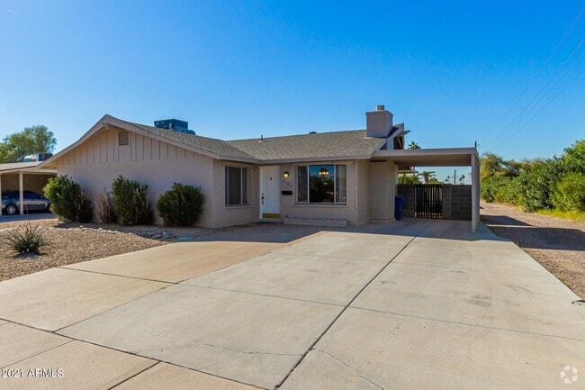 Building Photo - 3106 S Los Feliz Dr Rental