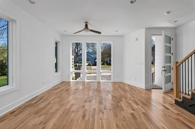 Photo - Stunning 4 Bedroom Home w/ Rooftop Deck Close to Downtown Nashville