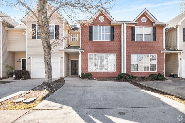 Building Photo - Beautiful Upgraded Townhome!