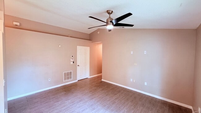 Photo - 1357 Woodwind Dr