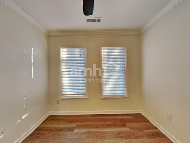 Photo - 5512 Westerborne Dr