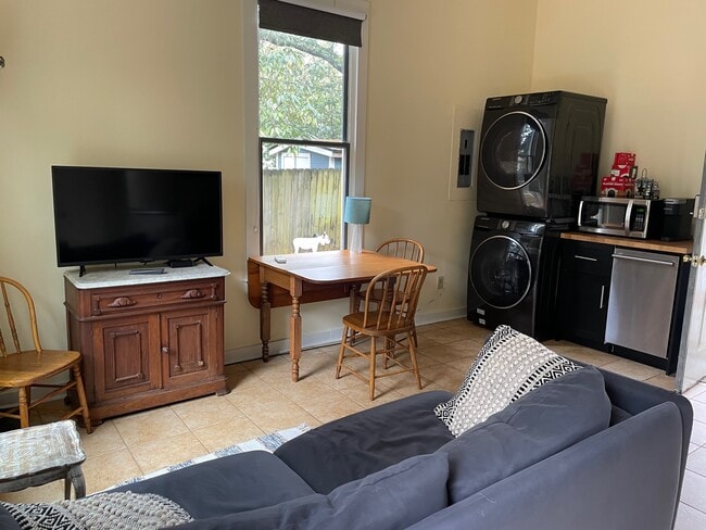 full-size w/d; 1 year old; dishwasher same - 624 W College Ave Unit Cottage