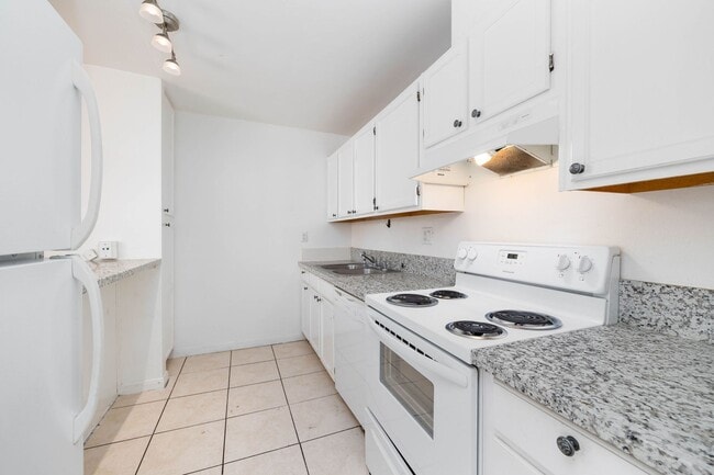 Photo - Pacific Isles - Point Loma Renovated Condo- Gated Community, Some Utilities Included, Parking, an...