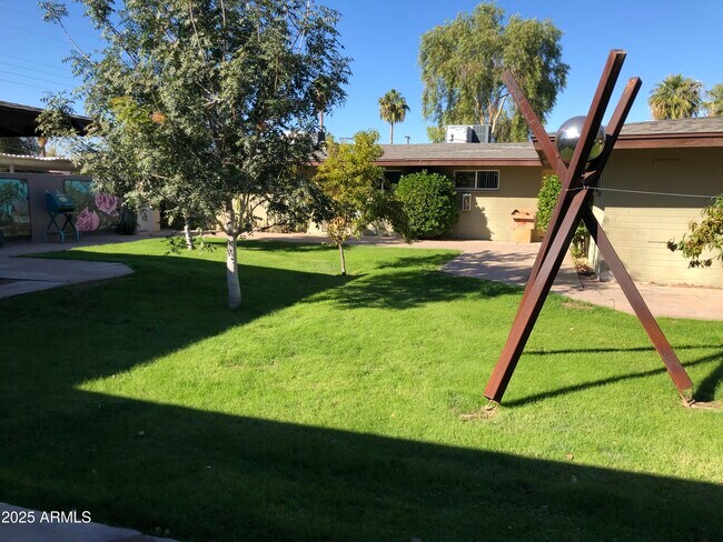 Photo - 2020 S Granada Dr Unit 4