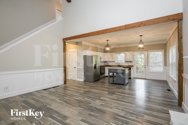 3518 Point View Dr