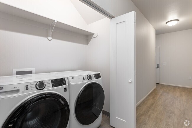 2HAB, 2BA - Aspen Pines