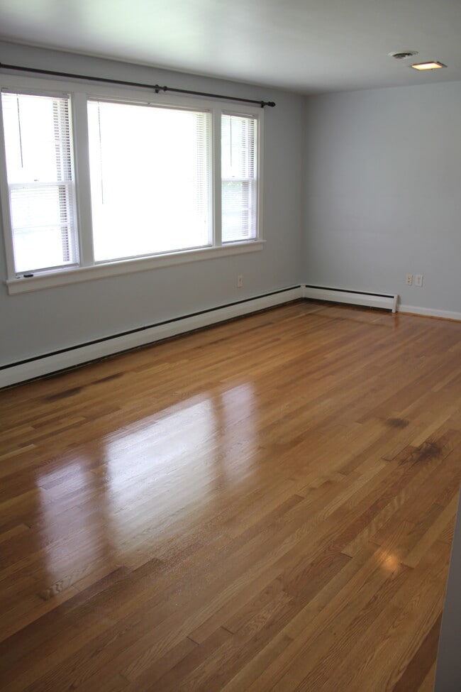 Photo - 3707 Brookside Rd