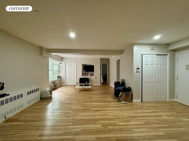 Photo - 754 E 6th St Condo