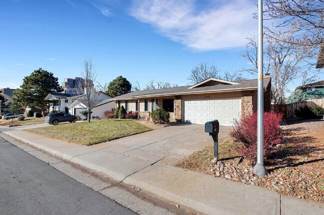Building Photo - 8563 E Saratoga Pl Rental