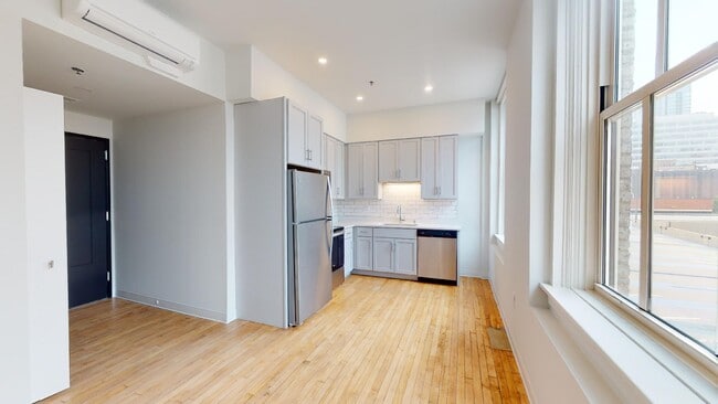 Photo - Streetcar Flats